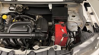 Used 2017 Renault Kwid [2017-2019] RXT 1.0 SCE Special Petrol Manual engine ENGINE LEFT SIDE VIEW
