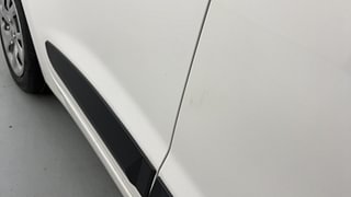 Used 2018 Hyundai Grand i10 [2017-2020] Sportz 1.2 CRDi Diesel Manual dents MINOR SCRATCH