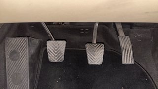 Used 2017 Hyundai Fluidic Verna 4S [2015-2018] 1.6 VTVT SX Petrol Manual interior PEDALS VIEW