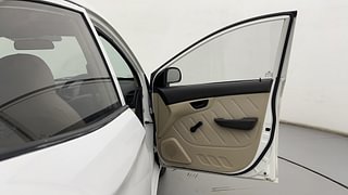 Used 2017 Hyundai Eon [2011-2018] D-Lite+ Petrol Manual interior RIGHT FRONT DOOR OPEN VIEW