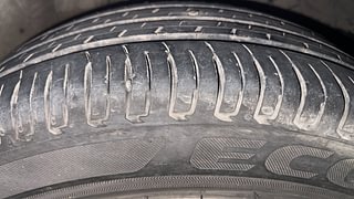 Used 2015 Honda City [2014-2017] VX CVT Petrol Automatic tyres RIGHT FRONT TYRE TREAD VIEW