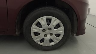Used 2014 Honda Amaze [2013-2016] 1.2 S i-VTEC Petrol Manual tyres RIGHT FRONT TYRE RIM VIEW