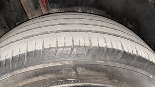 Used 2023 Maruti Suzuki Brezza ZXI AT Dual Tone Petrol Automatic tyres RIGHT REAR TYRE TREAD VIEW