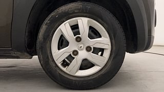 Used 2019 Renault Kwid [2015-2019] 1.0 RXT AMT Petrol Automatic tyres RIGHT FRONT TYRE RIM VIEW