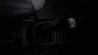 Used 2016 Renault Kwid [2015-2019] RXL Petrol Manual interior GEAR  KNOB VIEW