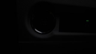 Used 2017 Maruti Suzuki Ignis [2017-2020] Zeta AMT Petrol Petrol Automatic top_features Keyless start