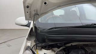 Used 2018 Hyundai Grand i10 [2017-2020] Sportz AT 1.2 Kappa VTVT Petrol Automatic engine ENGINE RIGHT SIDE HINGE & APRON VIEW