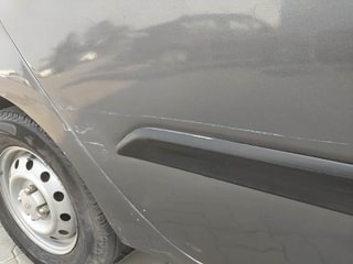 Used 2014 Hyundai i10 magna 1.1 Petrol Manual dents MINOR SCRATCH