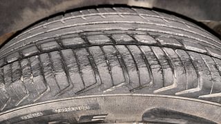 Used 2016 Renault Kwid [2015-2019] RXT Petrol Manual tyres LEFT REAR TYRE TREAD VIEW