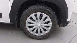Used 2021 renault Kwid 1.0 RXT Opt Petrol Manual tyres RIGHT FRONT TYRE RIM VIEW