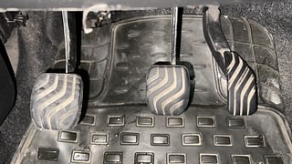 Used 2021 renault Kwid 1.0 RXT Opt Petrol Manual interior PEDALS VIEW