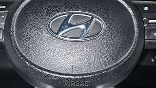 Used 2021 Hyundai Venue [2019-2022] SX 1.0 (O) Turbo iMT Petrol Manual top_features Airbags
