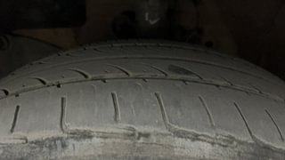 Used 2015 Honda Amaze [2013-2016] 1.2 S AT i-VTEC Petrol Automatic tyres LEFT FRONT TYRE TREAD VIEW