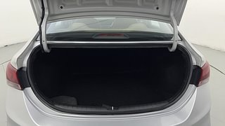 Used 2018 Hyundai Verna [2017-2020] 1.6 VTVT SX Petrol Manual interior DICKY INSIDE VIEW