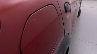 Used 2016 Renault Kwid [2015-2019] RXT Petrol Manual dents MINOR SCRATCH