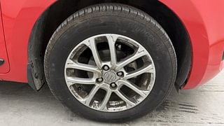 Used 2018 Maruti Suzuki Swift [2017-2020] ZDI AMT Diesel Automatic tyres RIGHT FRONT TYRE RIM VIEW