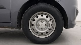 Used 2014 Hyundai i10 magna 1.1 Petrol Manual tyres RIGHT FRONT TYRE RIM VIEW