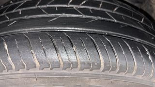 Used 2022 Renault Kiger RXZ Turbo CVT Dual Tone Petrol Automatic tyres RIGHT REAR TYRE TREAD VIEW