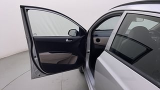 Used 2018 Hyundai Grand i10 [2017-2020] Sportz (O) 1.2 kappa VTVT Petrol Manual interior LEFT FRONT DOOR OPEN VIEW
