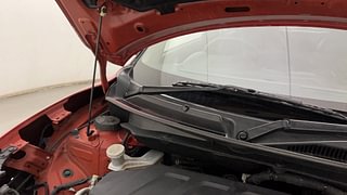 Used 2018 Maruti Suzuki Swift [2017-2020] ZDI AMT Diesel Automatic engine ENGINE RIGHT SIDE HINGE & APRON VIEW
