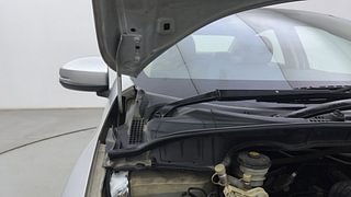 Used 2015 Honda City [2014-2017] VX Petrol Manual engine ENGINE RIGHT SIDE HINGE & APRON VIEW