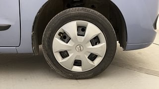 Used 2010 Maruti Suzuki Wagon R 1.0 [2010-2019] VXi Petrol Manual tyres RIGHT FRONT TYRE RIM VIEW