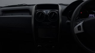 Used 2016 Renault Duster [2015-2019] 110 PS RXZ 4X2 AMT Diesel Automatic interior MUSIC SYSTEM & AC CONTROL VIEW
