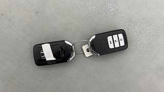 Used 2017 Honda City [2017-2020] ZX CVT Petrol Automatic extra CAR KEY VIEW