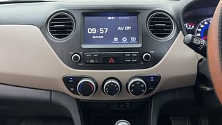 Used 2018 Hyundai Grand i10 [2017-2020] Sportz AT 1.2 Kappa VTVT Petrol Automatic interior MUSIC SYSTEM & AC CONTROL VIEW