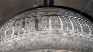 Used 2018 Hyundai Grand i10 [2017-2020] Sportz AT 1.2 Kappa VTVT Petrol Automatic tyres RIGHT FRONT TYRE TREAD VIEW