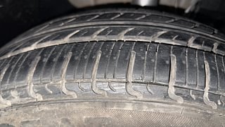 Used 2017 Tata Tiago [2016-2020] Revotron XZA AMT Petrol Automatic tyres RIGHT FRONT TYRE TREAD VIEW