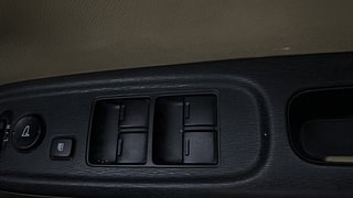 Used 2014 Honda Brio [2011-2016] S MT Petrol Manual top_features Power windows