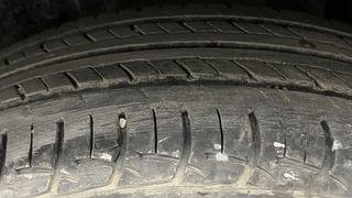 Used 2015 Maruti Suzuki Swift [2011-2017] ZXi Petrol Manual tyres LEFT REAR TYRE TREAD VIEW