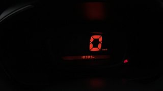 Used 2016 Renault Kwid [2015-2019] RXT Petrol Manual interior CLUSTERMETER VIEW