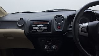 Used 2014 Honda Brio [2011-2016] S MT Petrol Manual interior MUSIC SYSTEM & AC CONTROL VIEW