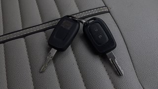 Used 2016 Renault Duster [2015-2019] 110 PS RXZ 4X2 AMT Diesel Automatic extra CAR KEY VIEW