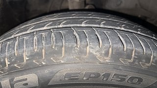 Used 2015 Honda City [2014-2017] VX Petrol Manual tyres RIGHT FRONT TYRE TREAD VIEW