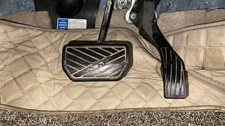Used 2019 Maruti Suzuki Ciaz Alpha AT Petrol Petrol Automatic interior PEDALS VIEW