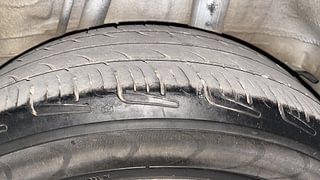 Used 2015 Honda Jazz [2015-2019] VX Diesel Diesel Manual tyres LEFT REAR TYRE TREAD VIEW