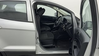 Used 2018 Ford EcoSport [2017-2021] Ambiente 1.5L Ti-VCT Petrol Manual interior RIGHT SIDE FRONT DOOR CABIN VIEW