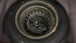 Used 2015 Honda Amaze [2013-2016] 1.2 S AT i-VTEC Petrol Automatic tyres SPARE TYRE VIEW