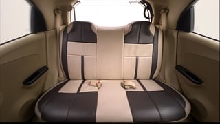 Used 2014 Honda Brio [2011-2016] S MT Petrol Manual interior REAR SEAT CONDITION VIEW