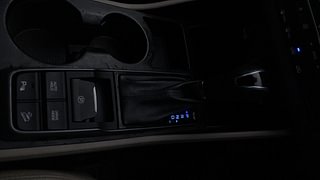 Used 2017 hyundai Tucson GLS 2WD AT Diesel Diesel Automatic interior GEAR  KNOB VIEW