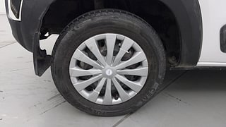 Used 2021 renault Kwid 1.0 RXT Opt Petrol Manual tyres RIGHT REAR TYRE RIM VIEW