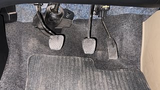 Used 2014 Honda Brio [2011-2016] S MT Petrol Manual interior PEDALS VIEW