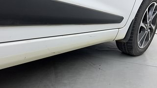 Used 2018 Hyundai Grand i10 [2017-2020] Sportz AT 1.2 Kappa VTVT Petrol Automatic dents MINOR SCRATCH