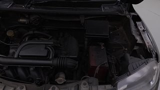 Used 2018 Renault Kwid [2015-2019] 1.0 RXT AMT Petrol Automatic engine ENGINE LEFT SIDE VIEW