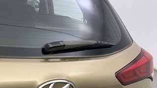Used 2015 Hyundai Elite i20 [2014-2018] Asta 1.2 Petrol Manual top_features Rear wiper