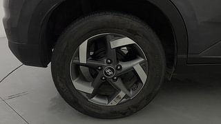 Used 2021 Hyundai Venue [2019-2022] SX 1.0 (O) Turbo iMT Petrol Manual tyres RIGHT REAR TYRE RIM VIEW