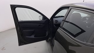 Used 2018 Renault Kwid [2015-2019] 1.0 RXT AMT Petrol Automatic interior LEFT FRONT DOOR OPEN VIEW